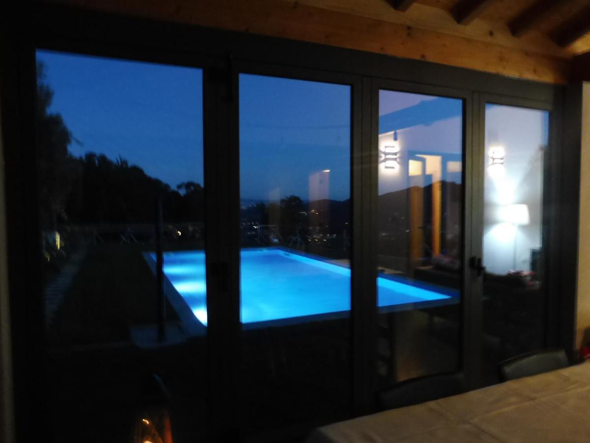 The Pool House Villa Longos Exterior photo